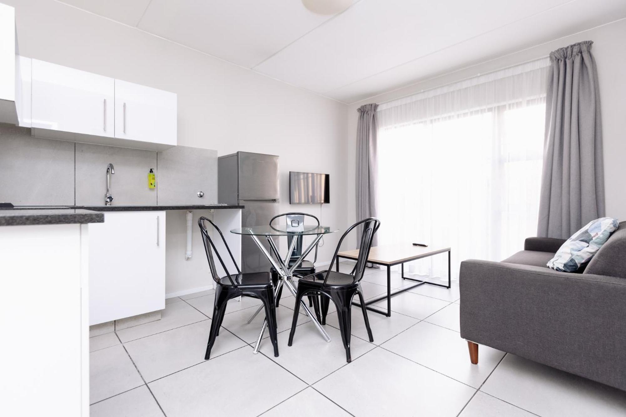 Mint Express Sandton View Йоханесбург Екстериор снимка